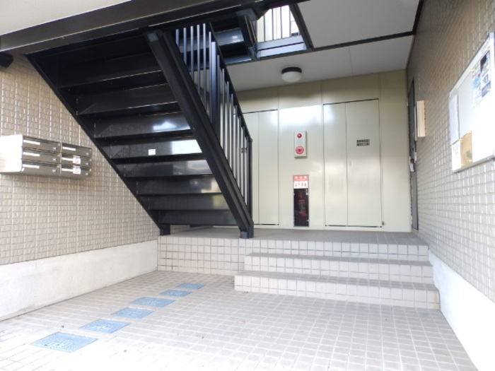 エントランス　エントランス