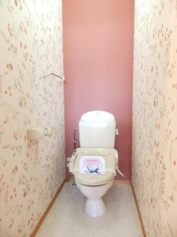 トイレ　トイレ（温水洗浄暖房便座）