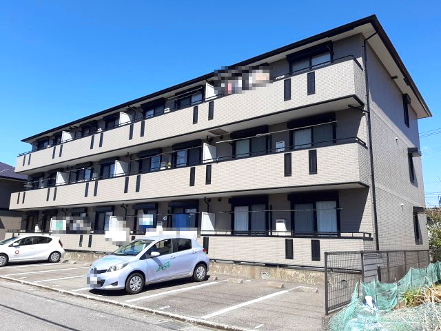 建物外観　2022年3月撮影