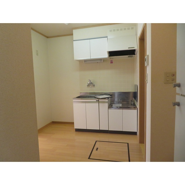 キッチン　コンパクトなキッチンで掃除もラクラク