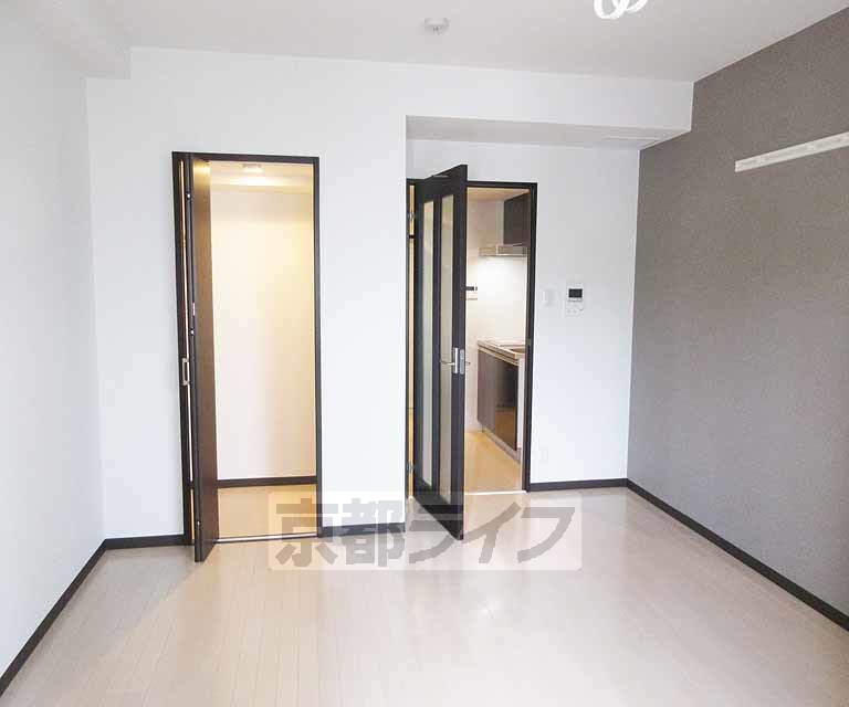 居室・リビング　明るいお部屋です