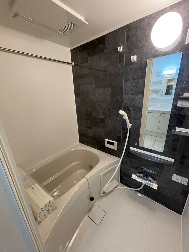 バス・シャワールーム　カラー異なる場合があります