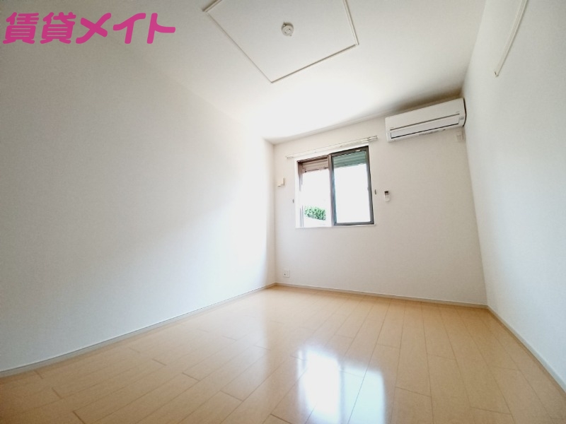 その他部屋・スペース　同型、反転タイプの部屋写真です。