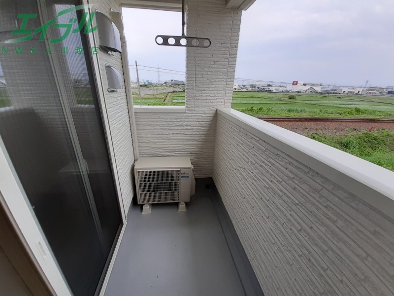 バルコニー　同型部屋写真です。