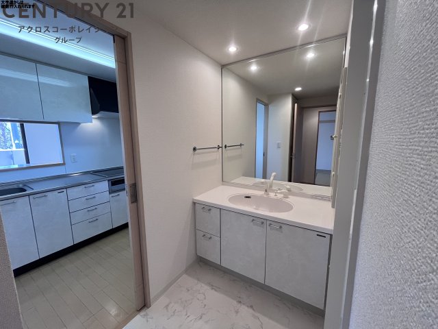 洗面設備　独立洗面化粧台付き☆