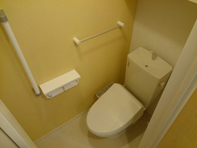 トイレ　トイレもきれいです