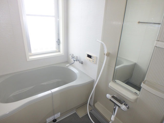 バス・シャワールーム　ゆったりバスルーム♪