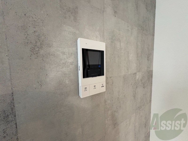 セキュリティ　ＴＶモニター付インターホンです。来客者の顔が見えるので安心！