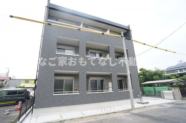 建物外観　リブリ・BJウイング