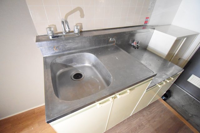 キッチン　別部屋参考写真です