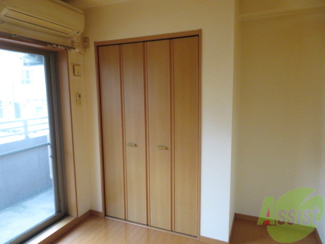 収納　クローゼットがありました。お洋服や荷物はここへ