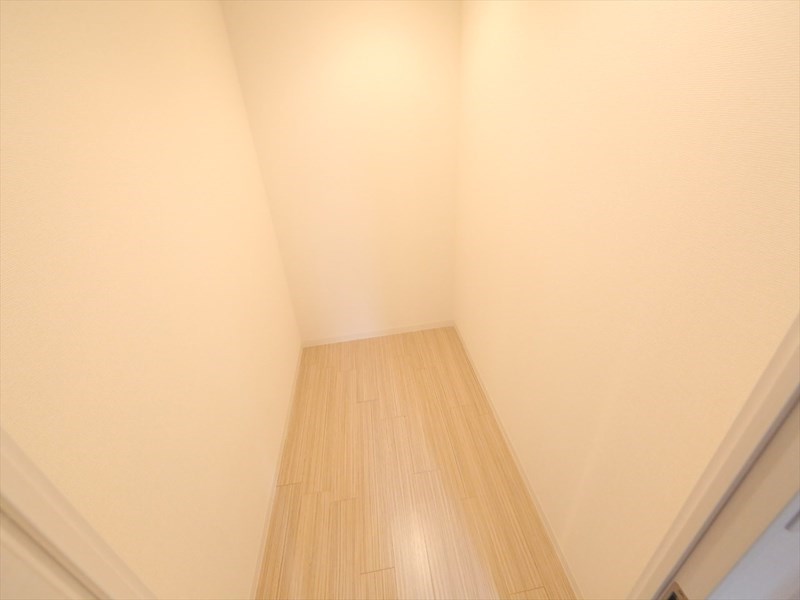 収納　ウォークインクローゼット（収納充実してます）