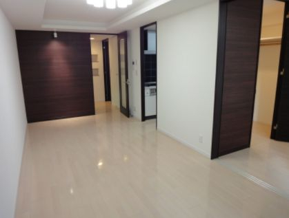 居室・リビング　プライムアーバン堺筋本町　リビング・ダイニングスペース