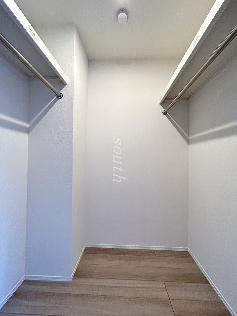 収納　ウォークインクローゼット