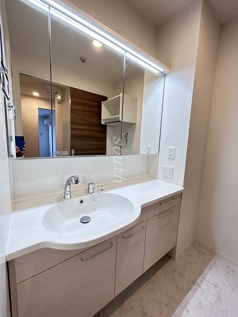 洗面設備　シャンプードレッサー