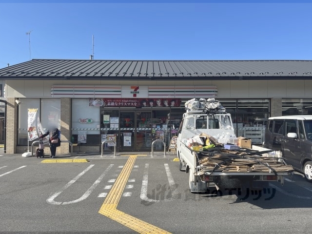 コンビニ　セブンイレブン京都山科百々町店（コンビニ）まで650m