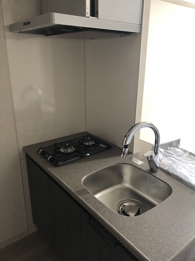 キッチン　コンパクトなキッチンで掃除もラクラク