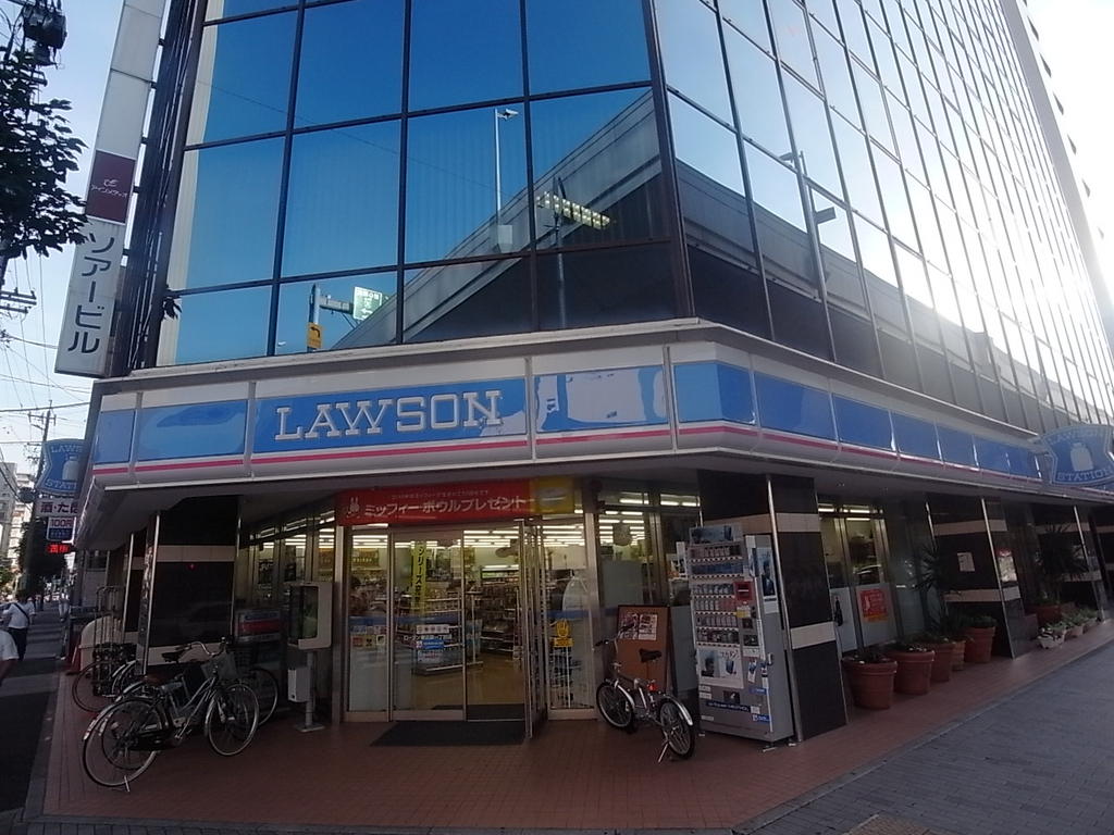 コンビニ　ローソン 東区泉一丁目店（コンビニ）まで92m