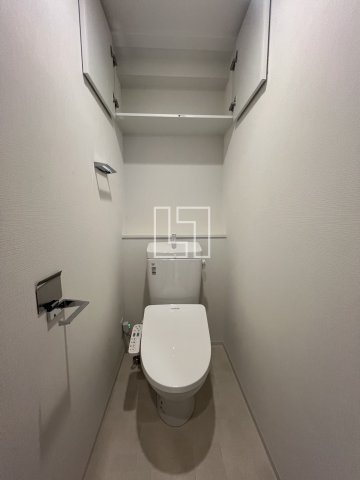 トイレ　スプランディッド難波キャトル　トイレ