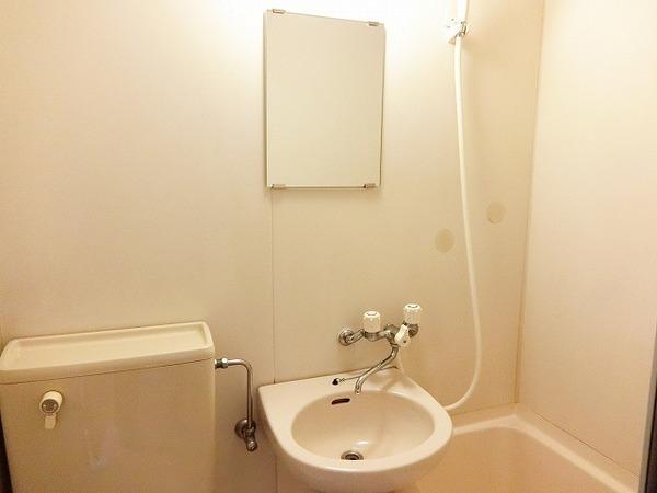 洗面設備　洗面台付き！