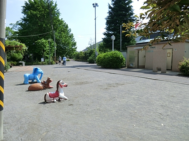 公園　白山堀公園（公園）まで233m