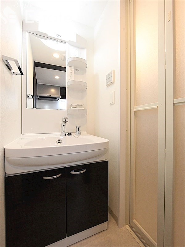 洗面設備　洗面所