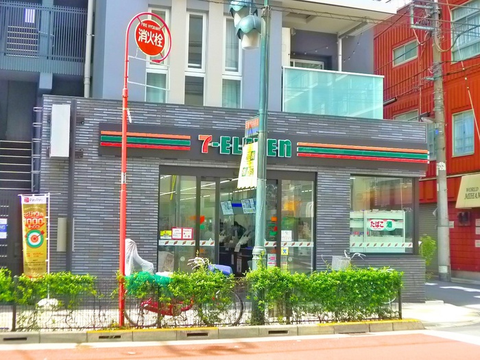 コンビニ　物件（コンビニ）まで500m