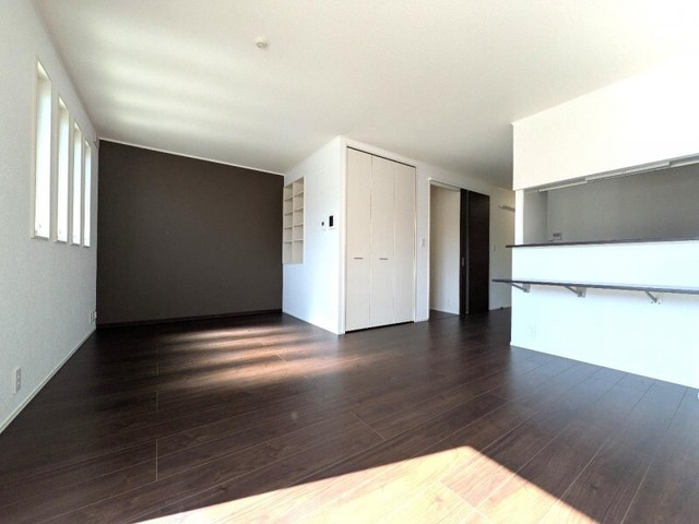 居室・リビング　使い勝手のいいリビングですね♪♪