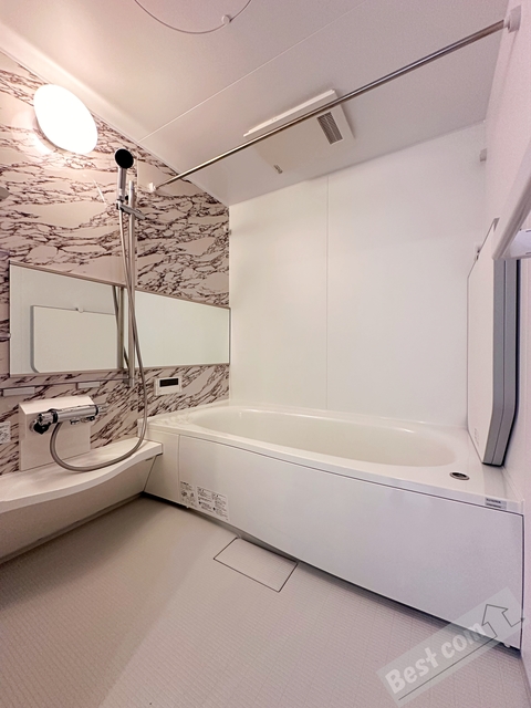 バス・シャワールーム　追い焚き付で寒い日も温まります♪