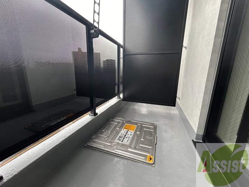 バルコニー　こちらはバルコニーです！洗濯物もよく乾きそうです。