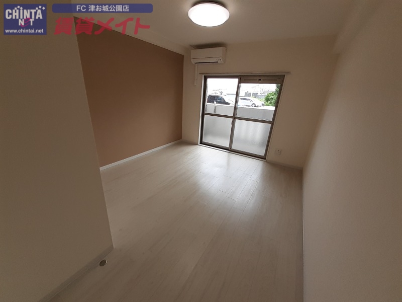 居室・リビング　同型タイプの写真です