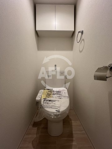 トイレ　セレニテ九条リアン　トイレ