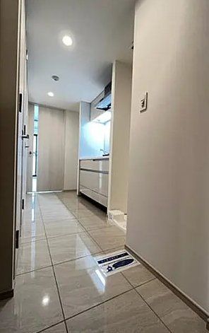 玄関　リビング/居室