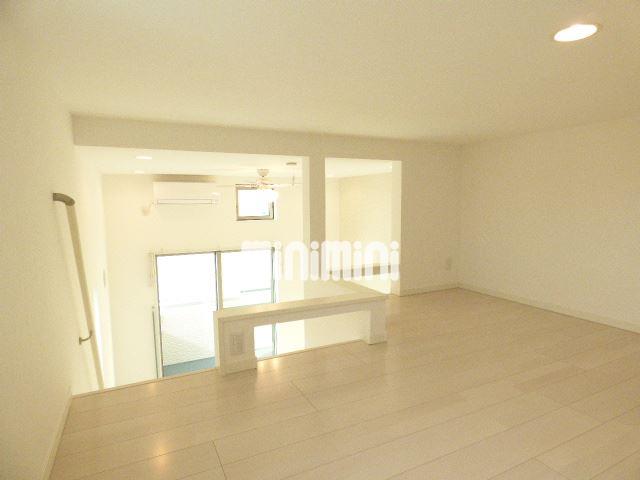 収納　ロフトで寝ることもできます