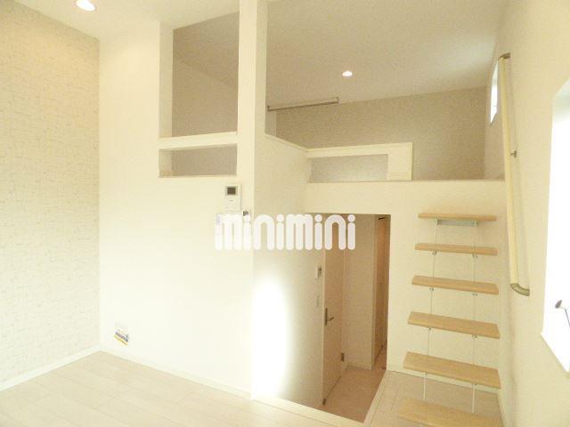 その他部屋・スペース　天井が高く開放的なお部屋です