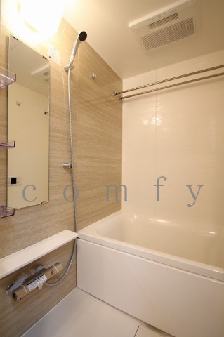 バス・シャワールーム　バスルーム