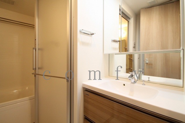 洗面設備　独立洗面台