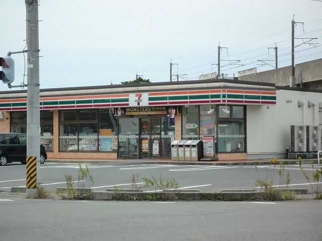 コンビニ　セブンイレブン新潟山田店（コンビニ）まで800m