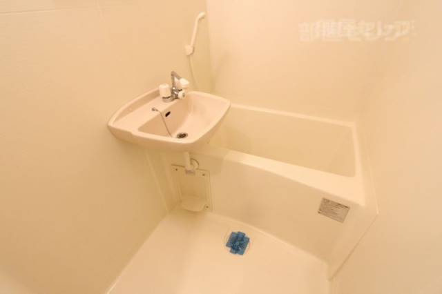 バス・シャワールーム　１日の疲れを癒すならここでしょ