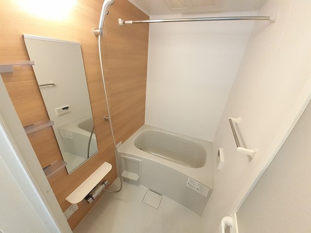 バス・シャワールーム　バス