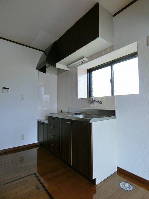 キッチン　★明るいキッチンスペース★