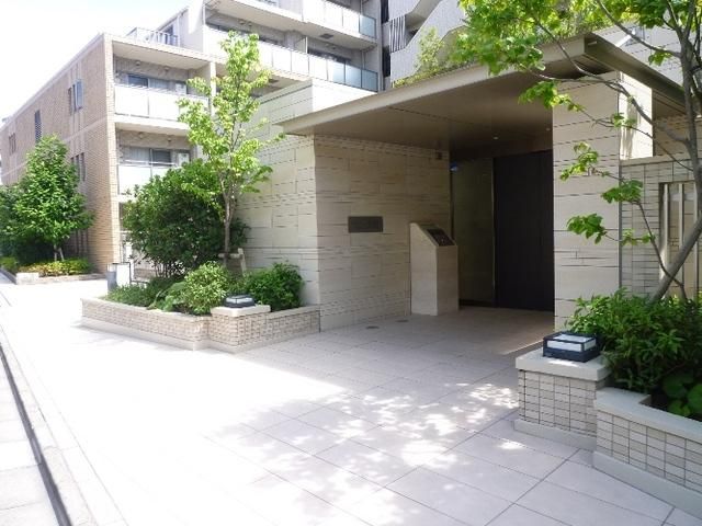 エントランス　エントランス