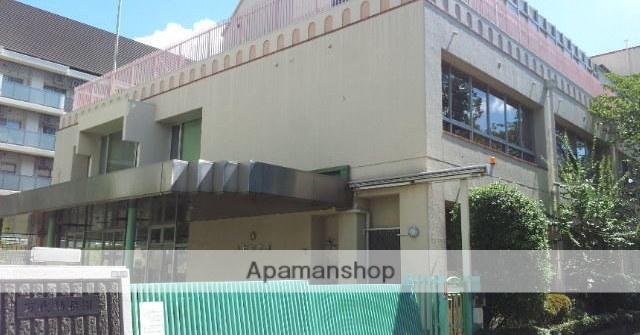 幼稚園・保育園　万代幼稚園（幼稚園・保育園）まで340m