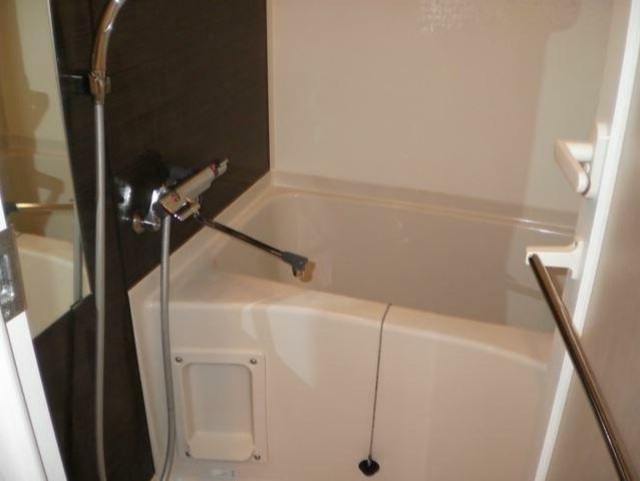 バス・シャワールーム　バスルーム