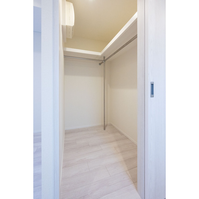 収納　ウォークインクローゼット