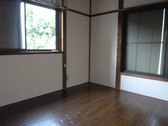 居室・リビング　別室写真参照