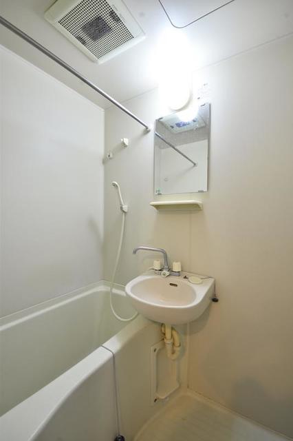 バス・シャワールーム　バスルーム