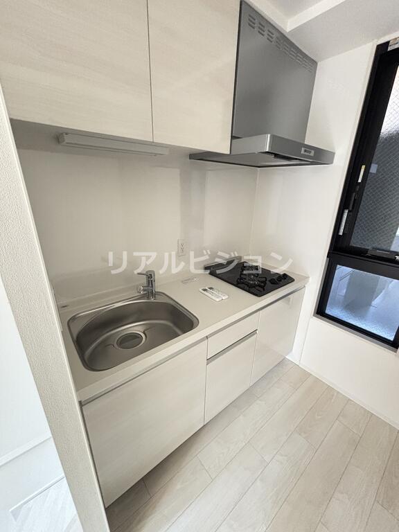 キッチン　※こちらの写真は他部屋になり参考写真です