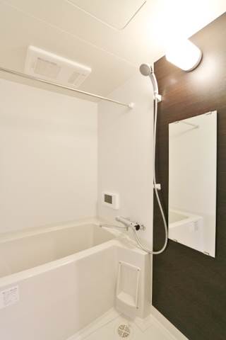 バス・シャワールーム　落ち着く空間ですね