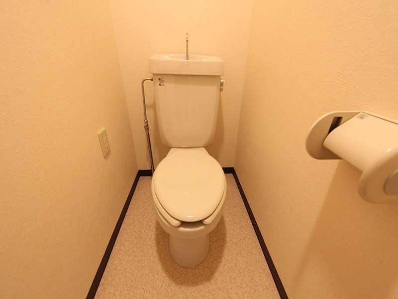 トイレ　洋式トイレ（温水洗浄暖房便座設置可）
